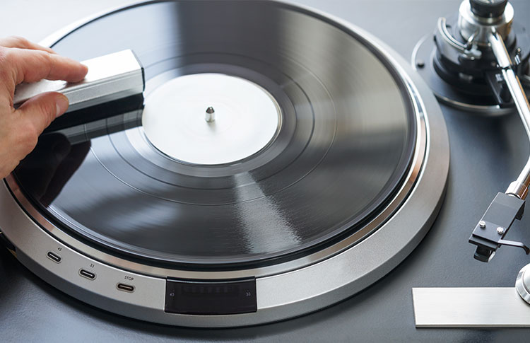 8 Ways To Clean Vinyl Records