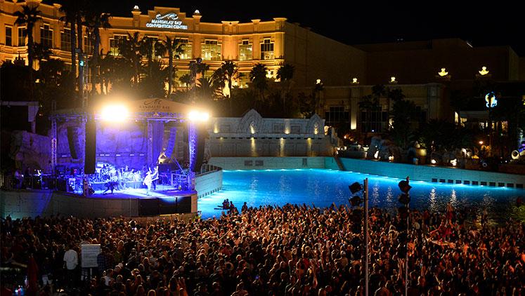 #19 - Mandalay Bay Beach Las Vegas, NV - Top Outdoor Concert Venues