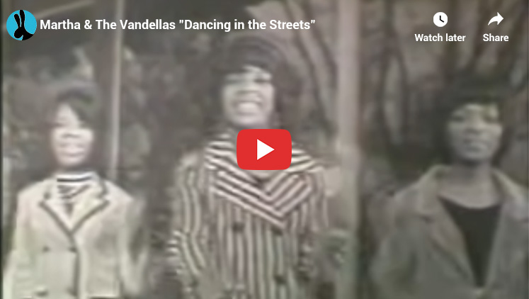 31. Martha Reeves & The Vandellas - Dancing In The Streets - Top Songs of the 1960s